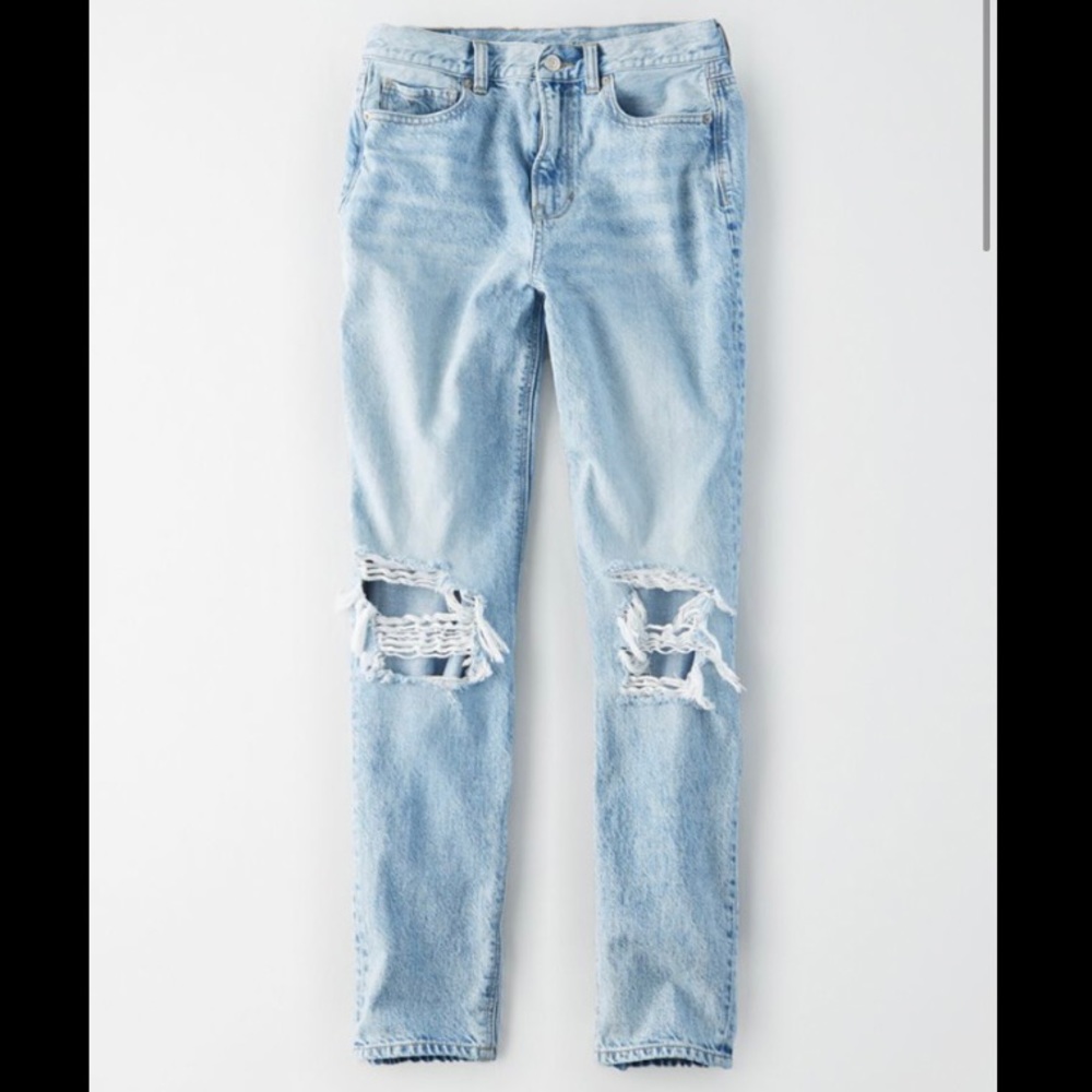 American Eagle Mom Jeans